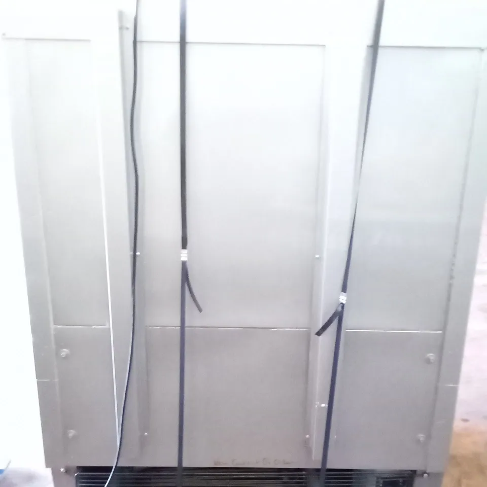 ISA FOS COMMERCIAL SELF SERVE FRIDGE 