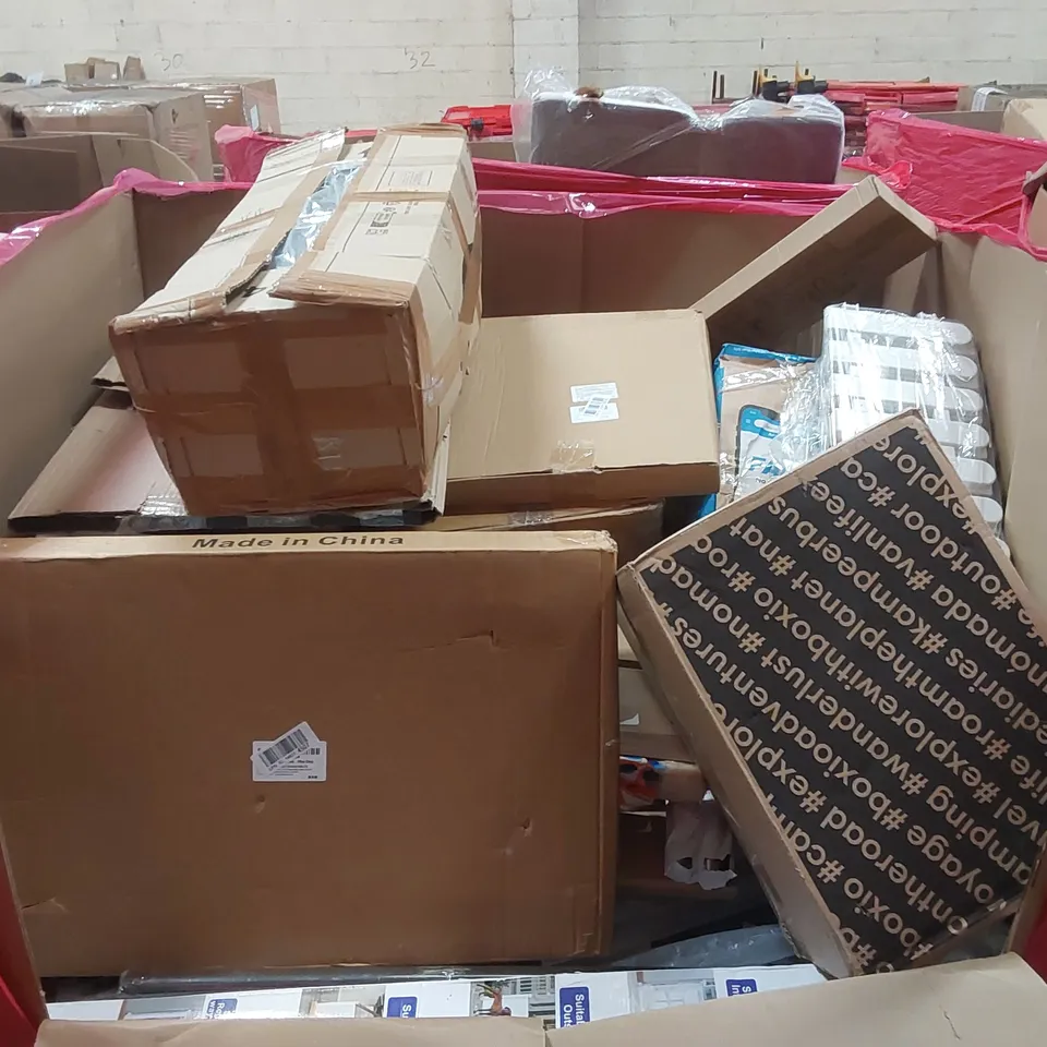 PALLET OF ASSORTED ITEMS INCLUDING: RETRACTABLE SAFETY GATE, PORTABLE WOODEN PET RAMP, INSECT KILLER, INLINE SKATES, TODDLER TOWER ECT