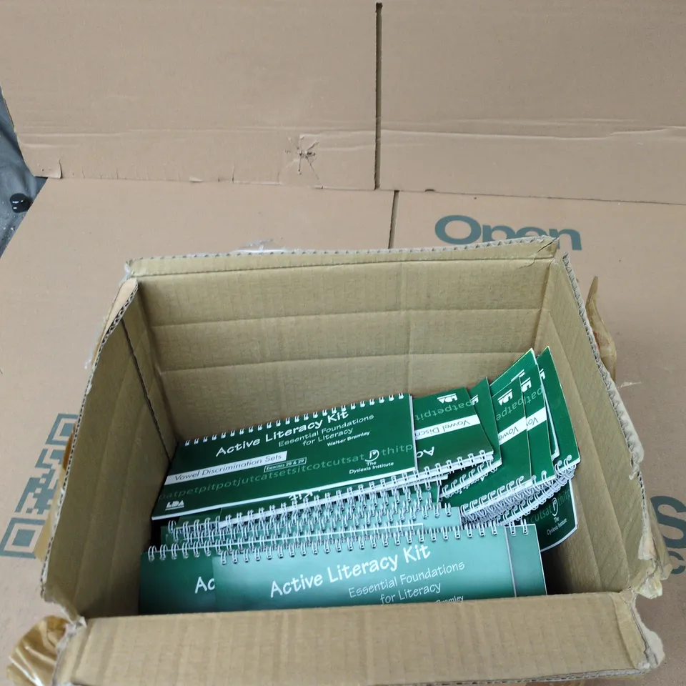 BOX OF APPROXIMATELY 40 BRAND NEW ACTIVE LITERACY KITS (VOWEL DISCRIMINATION SET)