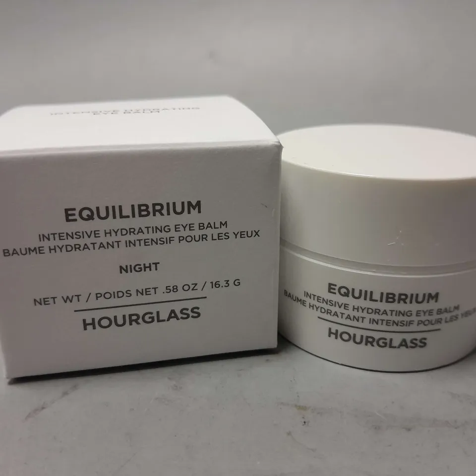 BOXED HOURGLASS EQUILIBRIUM INTENSIVE HYDRATING EYE BALM NIGHT (16.3g)