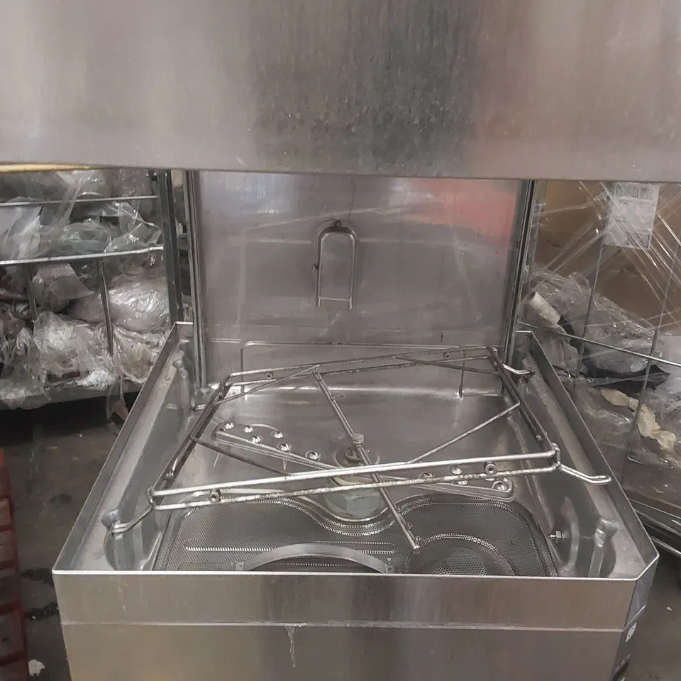 ELECTROLUX COMMERCIAL PASS THROUGH DISHWASHER