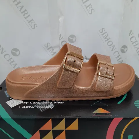 PAIR OF SKECHERS OPEN TOE SANDALS IN ROSE GOLD COLOUR SIZE 6