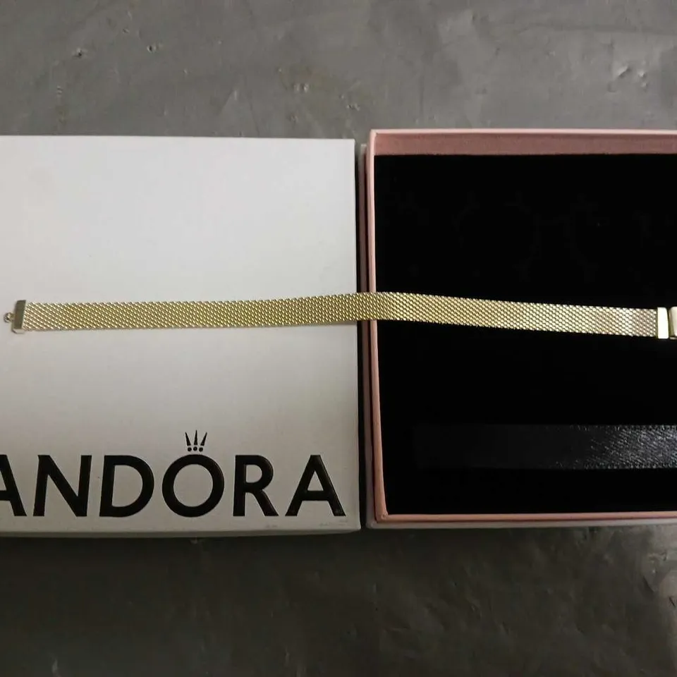 BOXED PANDORA CLASP CABLE BRACELET 