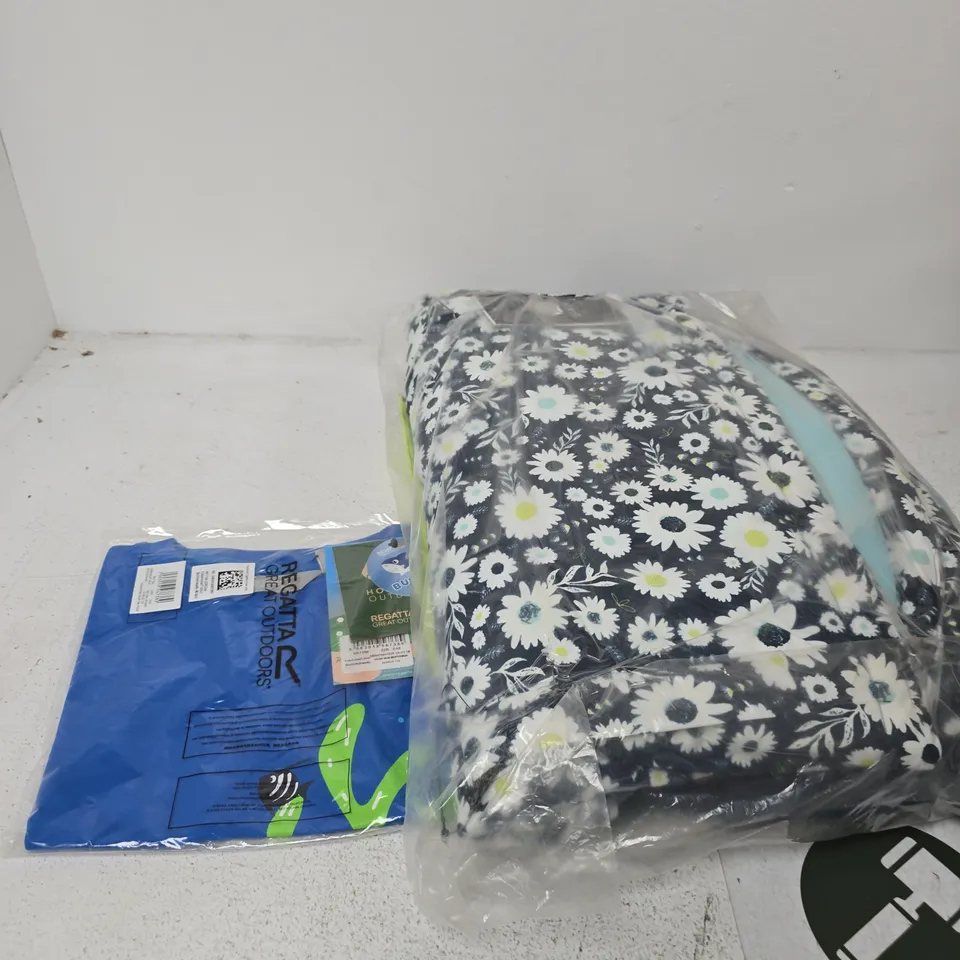APPROXIMATELY 137 ASSORTED BRAND NEW REGATTA CHILDRENS CLOTHING ITEMS IN VARIOUS SIZES, STYLES & COLOURS TO INCLUDE MONSTER PRINT T SHIRTS, FREEHAND JACKET & CALDERDALE JACKET