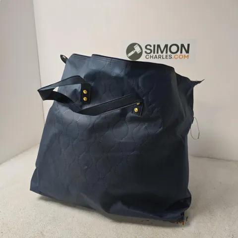 PURPLE THROW WITH CARRY BAG
