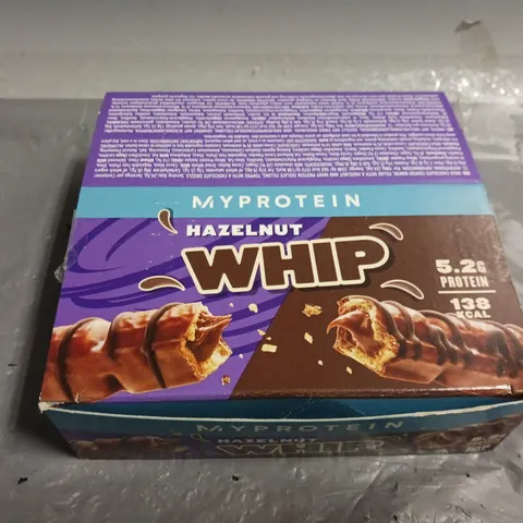 12 BOXED MYPROTEIN HAZELNUT WHIP PROTEIN BARS (12x24.5g)