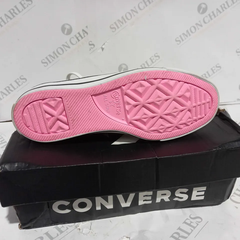 BOXED WOMEN CTAS HI BLACK & WHITE SHOES - UK SIZE 4