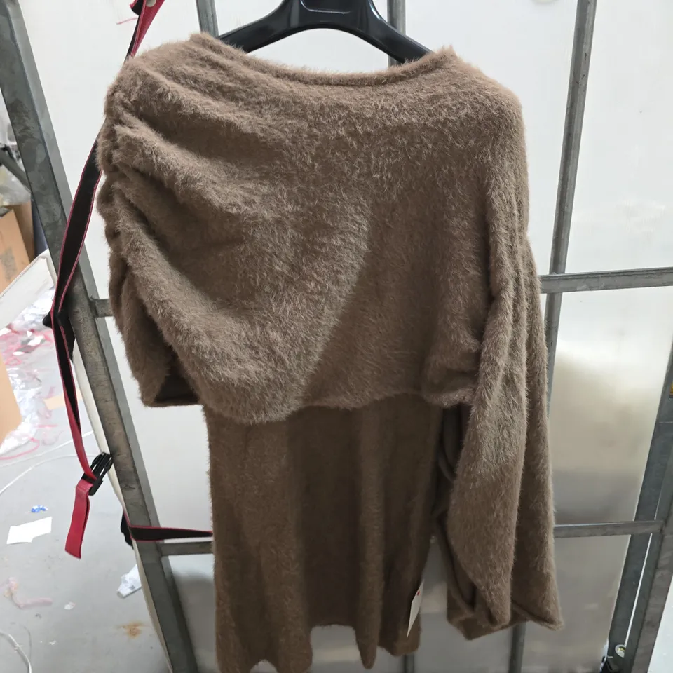 PRETTY LAVISH BROWN FAUX FUR JUMPER – SIZE M