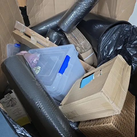 PALLET OF APPROXIMATELY 25 ASSORTED ITEMS