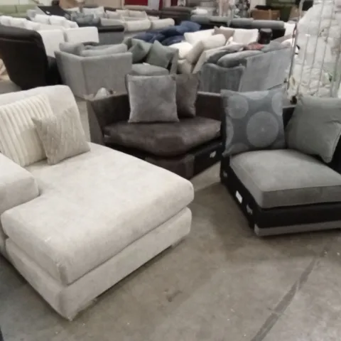 5 x ASSORTED DESIGNER SOFA PARTS AND PIECES