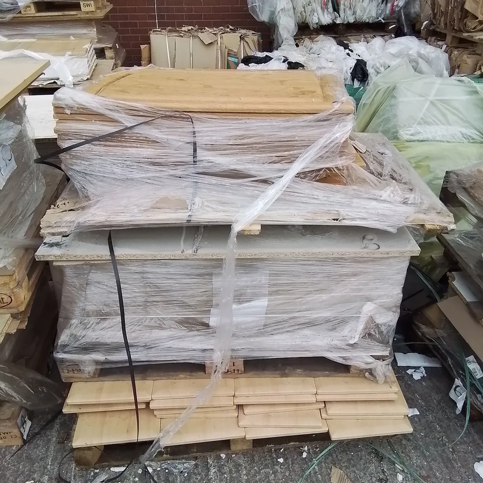 PALLET OF LARGE QUANTITY OF KITCHENS/BEDROOM REPLACEMENT CABINET DOOR/DRAWER/END PANELS IN ASSORTED SIZES