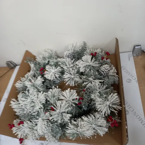 BOXED BAVARIAN LIT WREATH