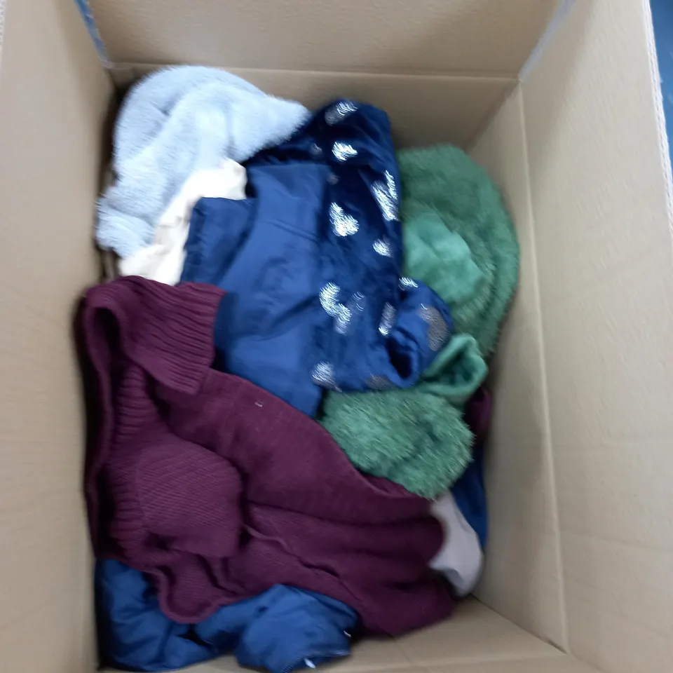 BOX OF ASSORTED WOMENS CLOTHING TO INCLUDE JEANS, TROUSERS, COATS ETC 