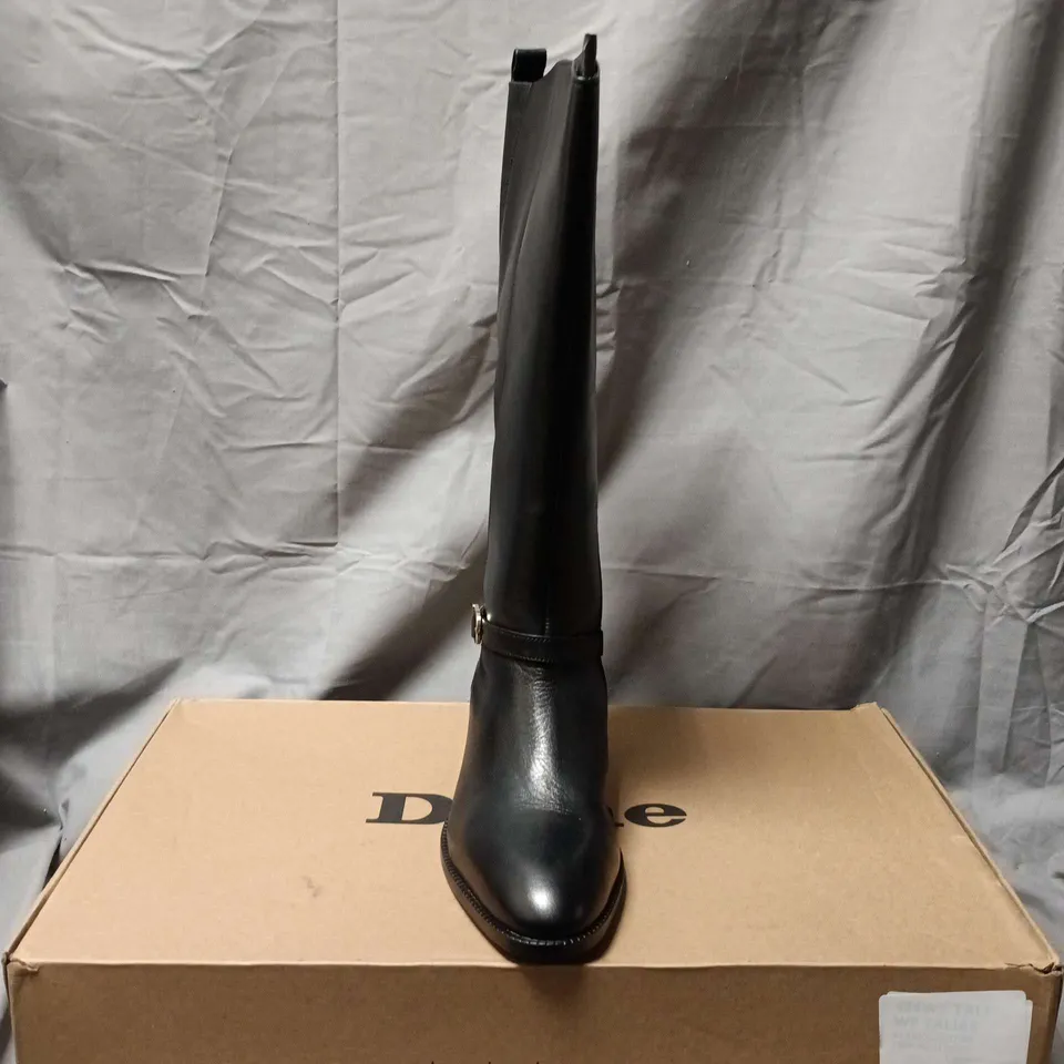 BOXED PAIR OF DUNE LONDON BLACK LEATHER KNEE-HIGH BOOT – UK 8