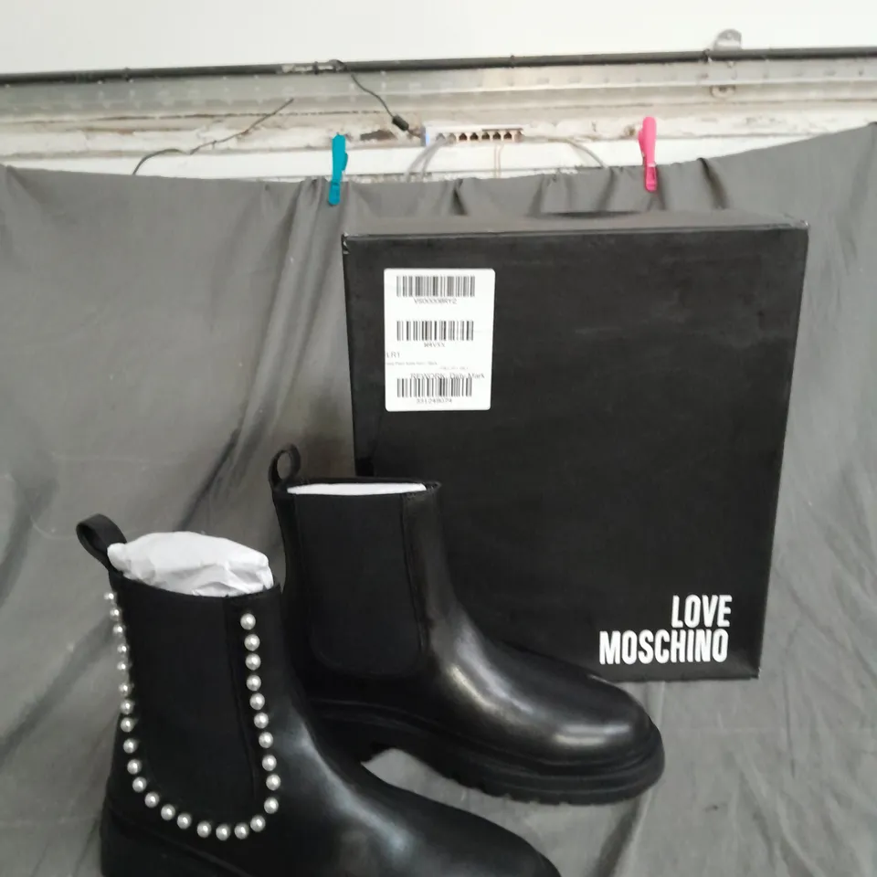 LOVE MOSCHINO CHUNKY PEARL ANKLE BOOT BLACK UK 7