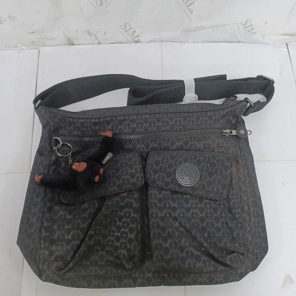 KIPLING SHOULDER BAG IN BLACK 