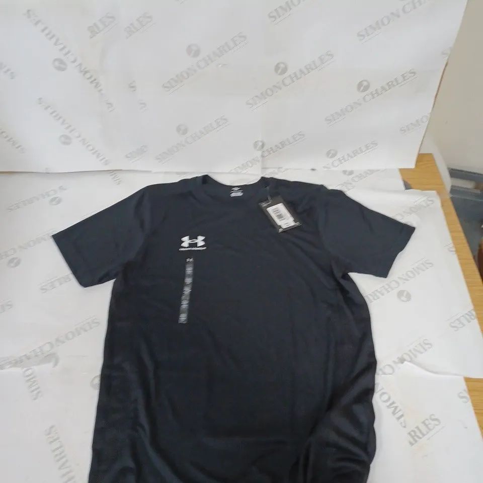 MENS BLACK UNDER ARMOUR TOP SIZE MEDIUM