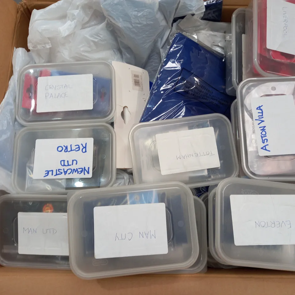 LARGE QUANTITY OF ASSORTED FOOTBALL FLAGS, SCARFS AND BADGES FROM CLUBS SUCH AS NEWCASTLE, LIVERPOOL, MANCHESTER UNITED, ETC