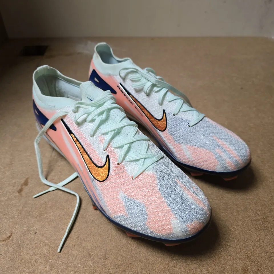 NIKE AIR ZOOM VAPOR FOOTBALL BOOTS - 8.5