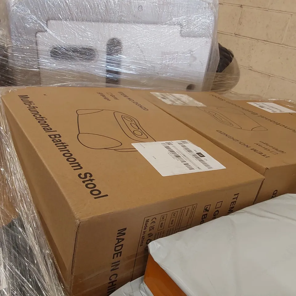 PALLET CONTAINING A LARGE ASSORTMENT OF CONSUMER PRODUCTS INCLUDING: PORTABLE TOILET SEAT SETS, LED GROW LIGHTS, MULTIFUNCTIONAL BATHROOM STOOLS ECT