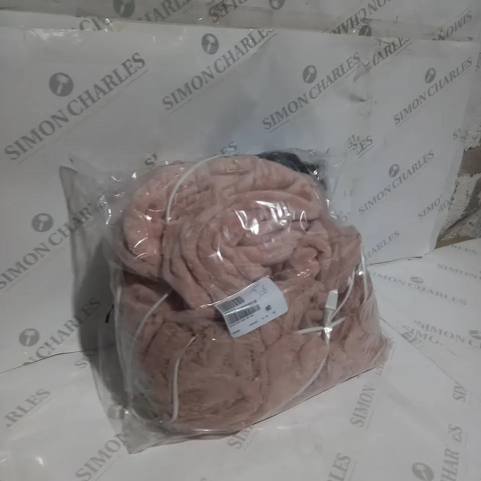 BOXED COZEE HOME VELVETSOFT HEATED THROW IN PINK