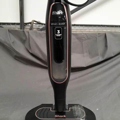 SHARK STEAM SCRUBBER WITH STEAM BLAST S7201 / COLLECTION ONLY
