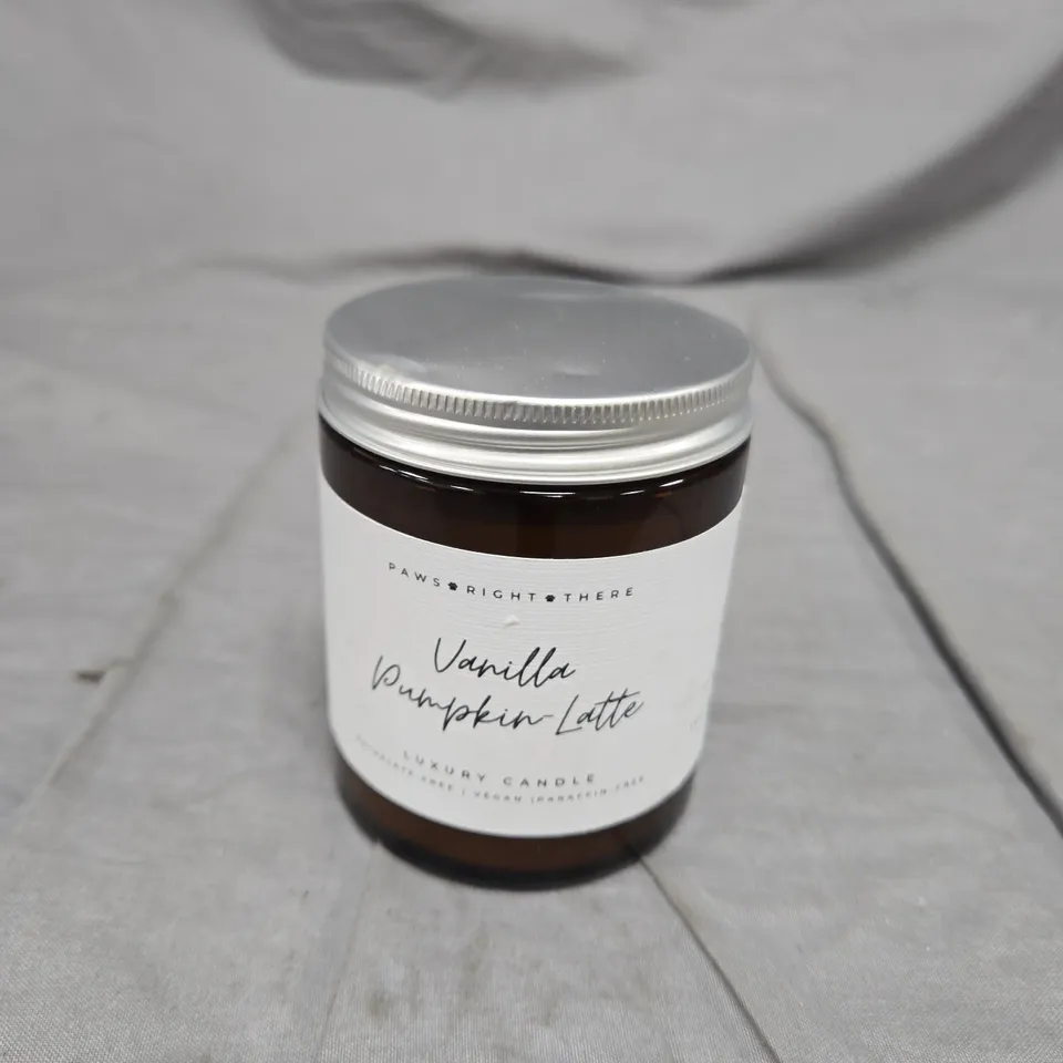 VANILLA PUMPKIN LATTE LUXURY CANDLE – AMBER JAR (PAWS RIGHT THERE)