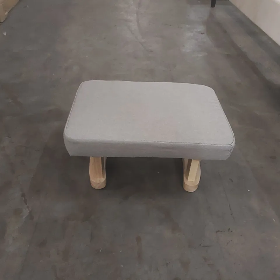 LINEN UPHOLSTERED FOOTSTOOL WITH WOODEN LEGS UPHOLSTERY COLOUR: KHAKI