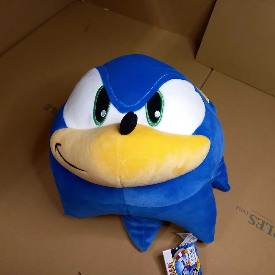 SONIC THE HEDGEHOG PLUSH