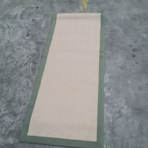 QUALITY DESIGNER AREA RUG - APPROXIMATELY 140X60CM