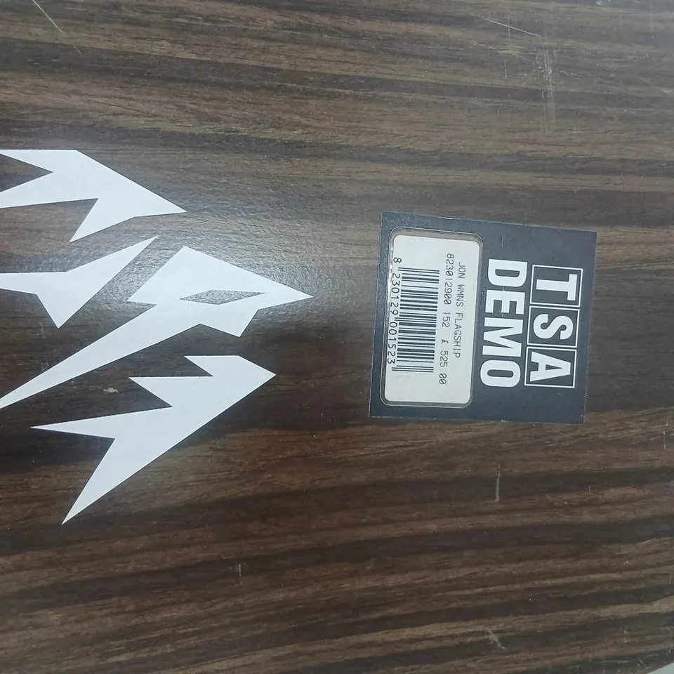 JONES SNOWBOARD – WOOD GRAIN FINISH (DEMO)