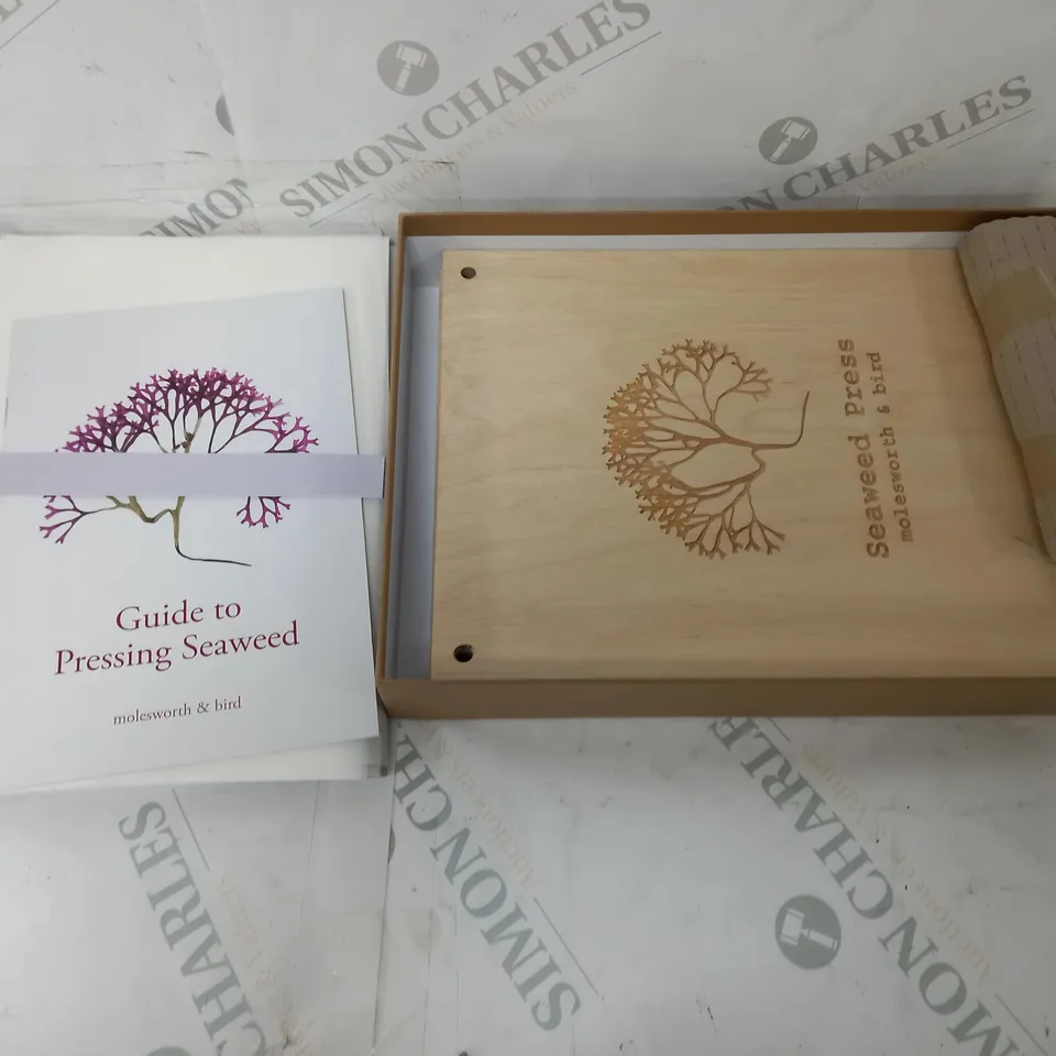 BOXED SEAWEED PRESSING KIT