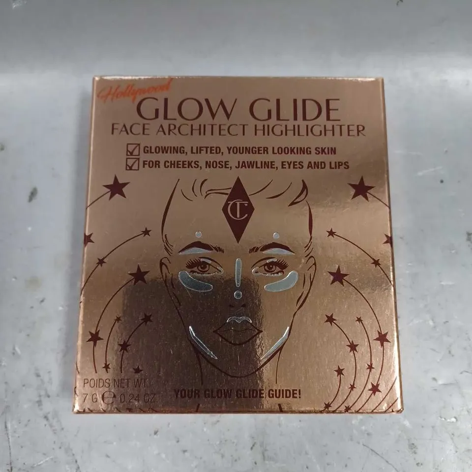 CHARLOTTE TILBURY HOLLYWOOD GLOW GLIDE ARCHITECT HIGHLIGHTER