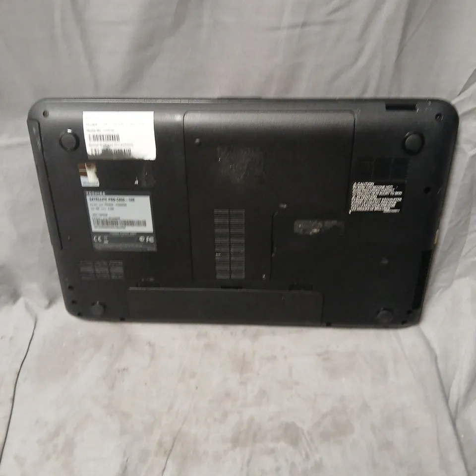 TOSHIBA SATELLITE PRO C850-1HE LAPTOP