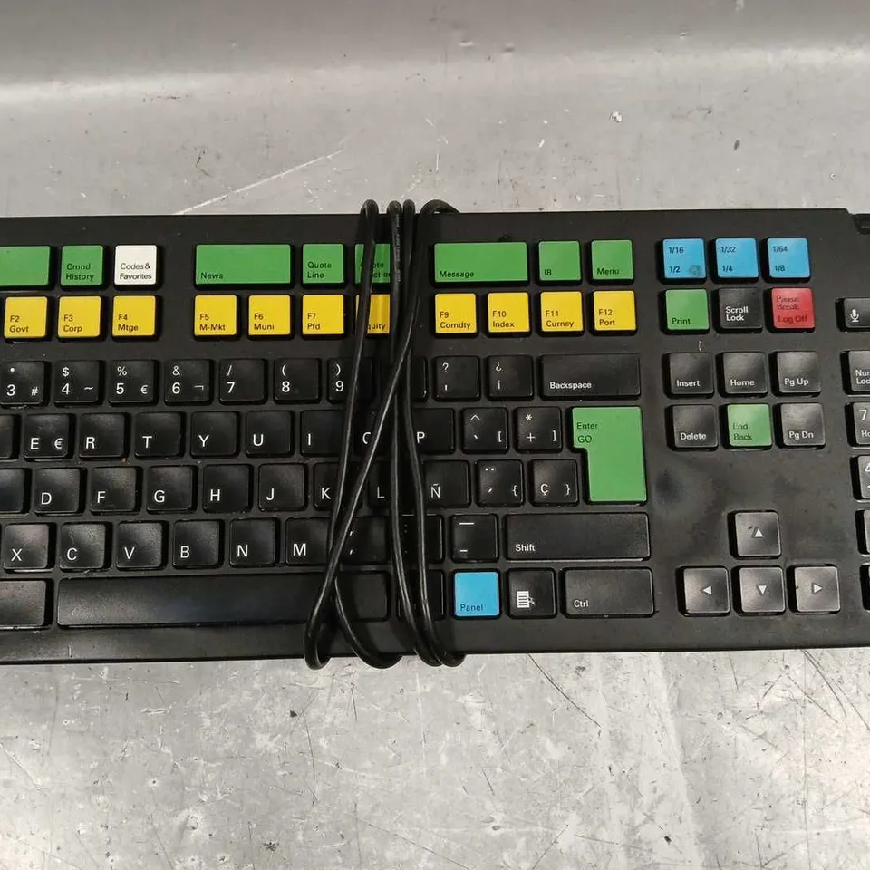 BLOOMBERG WIRED KEYBOARD - STB100