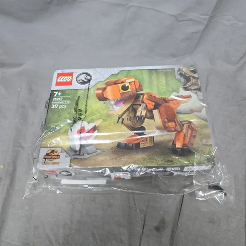 LEGO JURASSIC WORLD CHAOS THEORY 317 PIECES, 76967. 7+