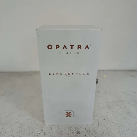 BOXED OPATRA LONDON SYNERGYNECK