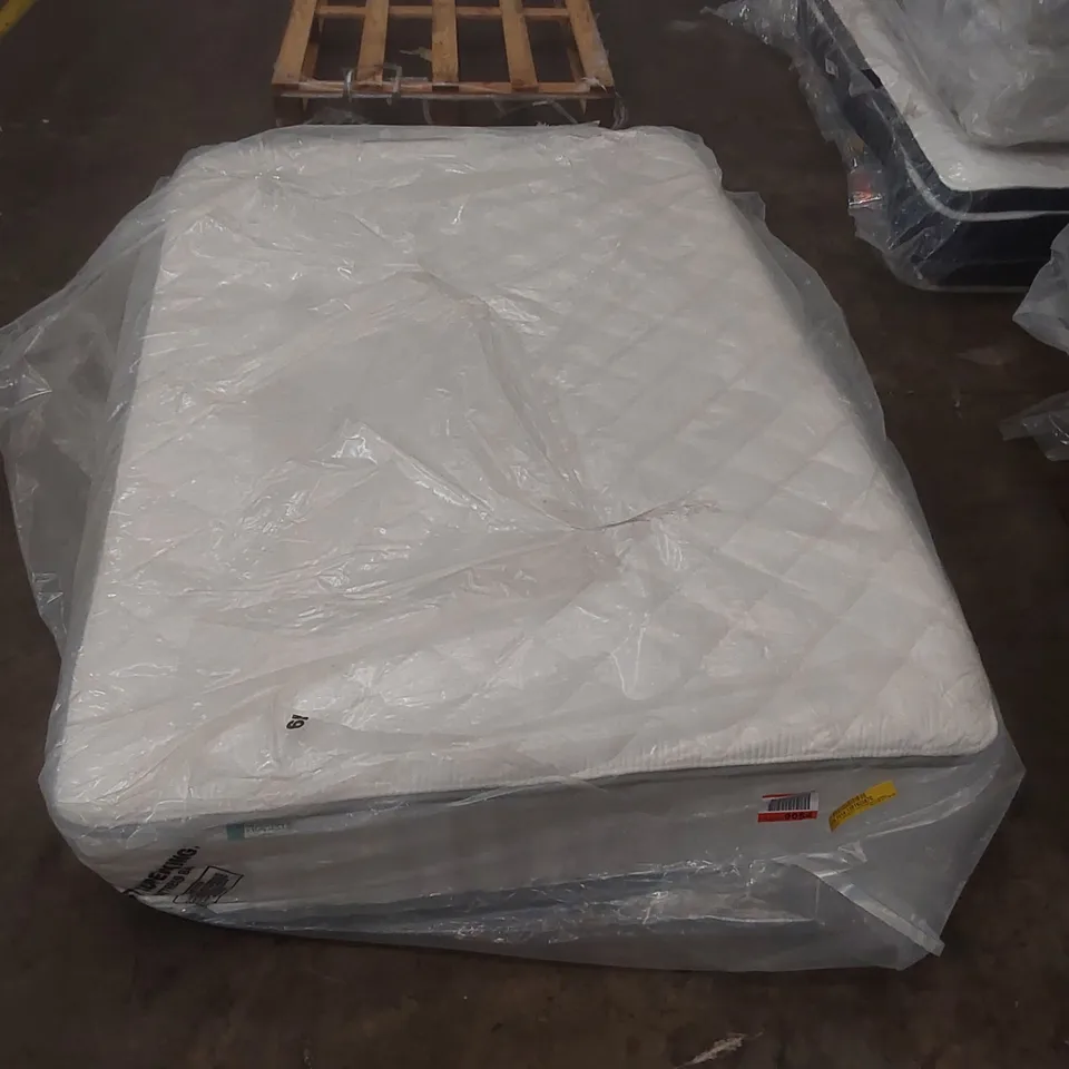 QUALITY BAGGED NOVILLA 27CM COOLING MEMORY FOAM POCKET SPRUNG MATTRESS - 4' SMALL DOUBLE