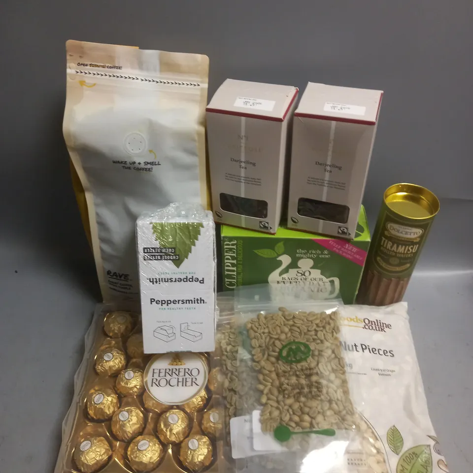 BOX OF APPROX 10 ASSORTED FOOD ITEMS TO INCLUDE - RAVE COFFEE BEANS 1KG - WAITROSE DARJEELING TEA - CASHEW NUT PIECES ETC