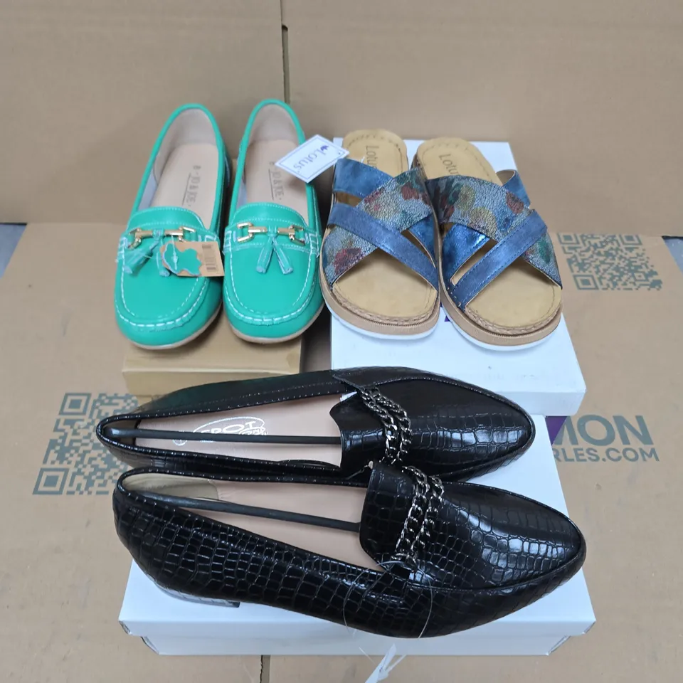 APPROXIMATELY 14 ASSORTED PAIRS OF BOXED SHOES AND FOOTWEAR ITEMS IN VARIOUS STYLES AND SIZES TO INCLUDE LOTUS, SPOT ON, JOE & JOE, ETC