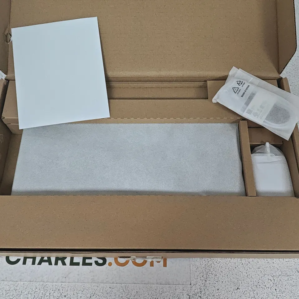 BOXED SAMSUNG GALAXY CHROMEBOOK GO INTEL CELERON LAPTOP IN SILVER - XE340XDA
