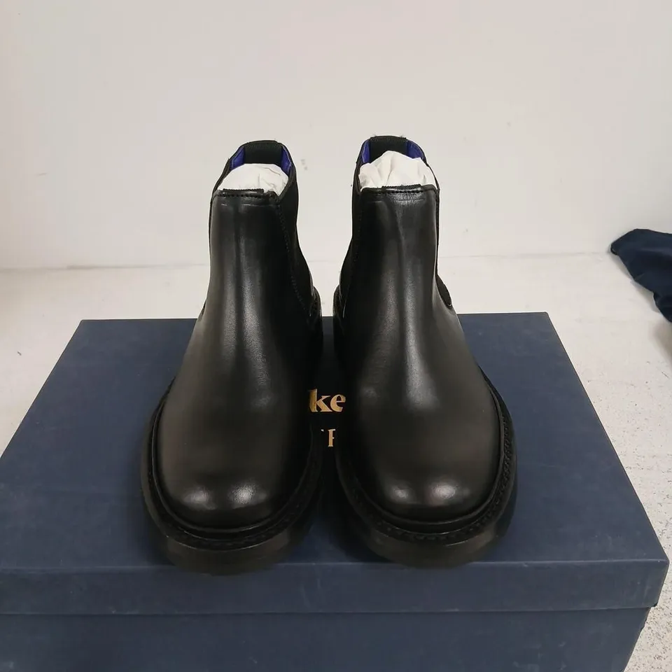 TRICKER'S BURBERRY ANKLE BOOTS – BLACK LEATHER, CHELSEA STYLE, UK 2