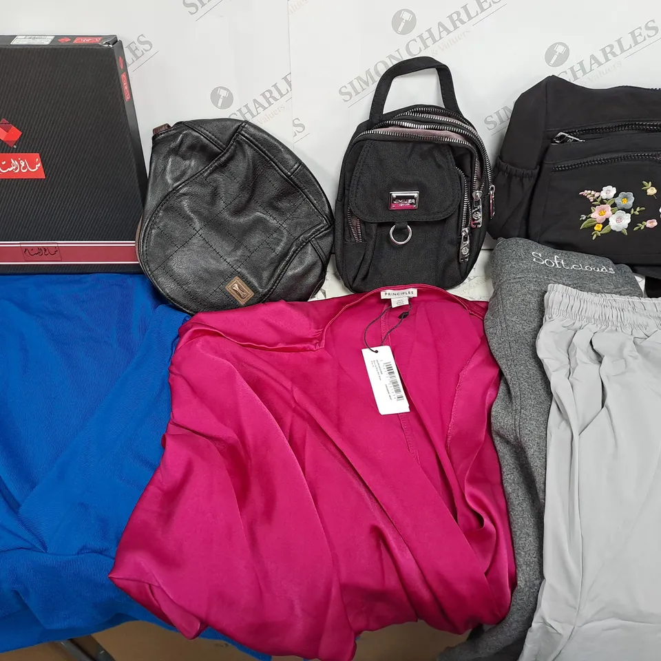 LARGE QUANTITY OF ASSORTED CLOTHING ITEMS TO INCLUDE PRINCIPLES AND F&F