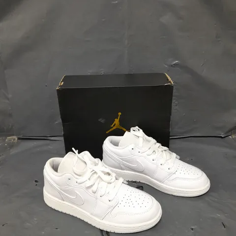 BOXED PAIR OF AIR JORDAN 1 LOWS WHITE UK 3.5 