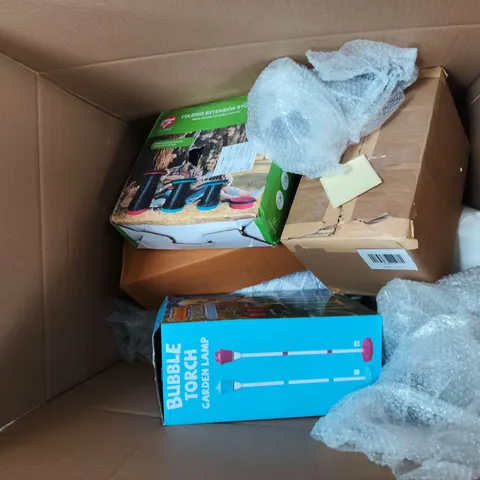 BOX OF APPROXIMATELY 10 ASSORTED ITEMS INCLUDING BUBBLE TORCH GARDEN LAMP, FOLDING EXTENSION STOOL AND BLISS AND BEYOND MULTI DEVICE POWER SOCKET