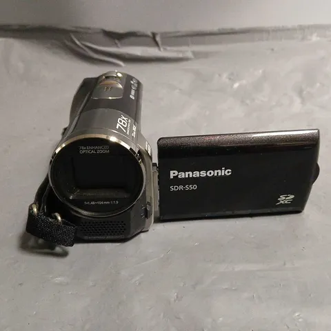 PANASONIC SDR-S50 SD VIDEO CAMERA IN CARRY CASE