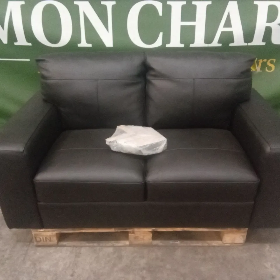 HAMPSHIRE ITALIAN LEATHER 2 SEATER SOFA - BLACK RRP £999
