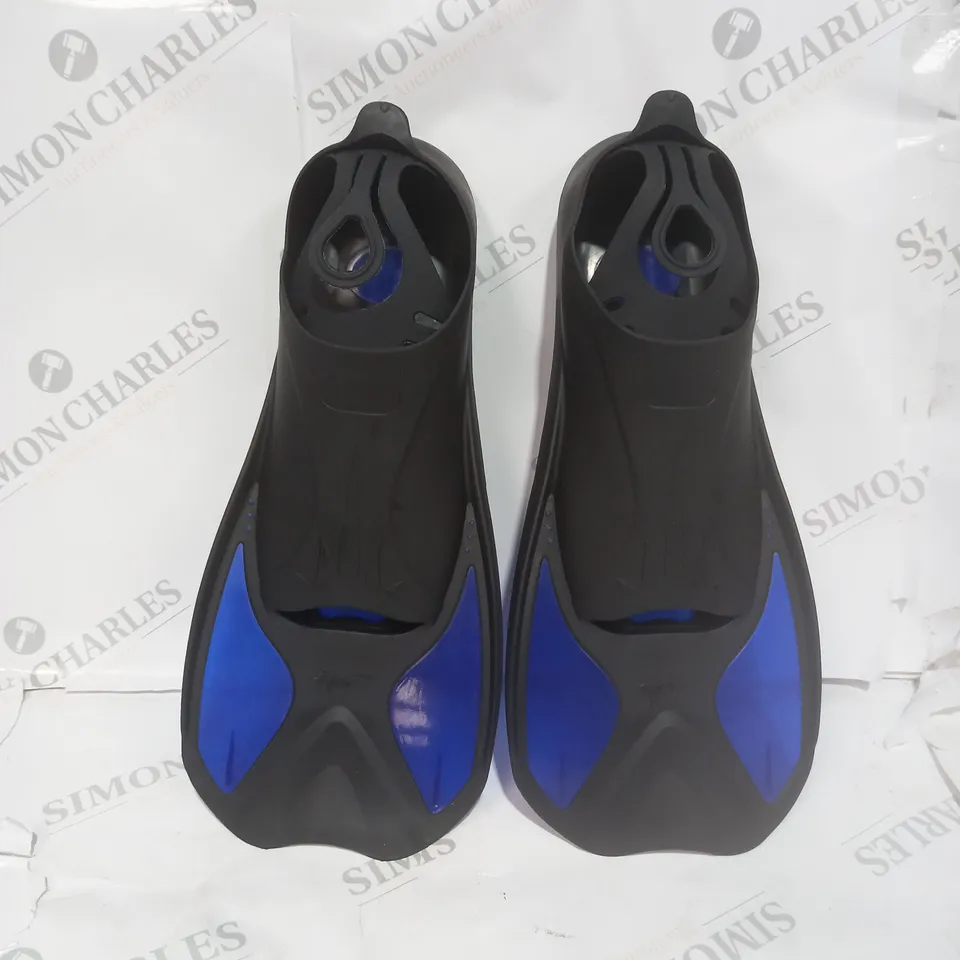 SMART SWIMMING SHORT FLIPPERS -  EURO 42-43