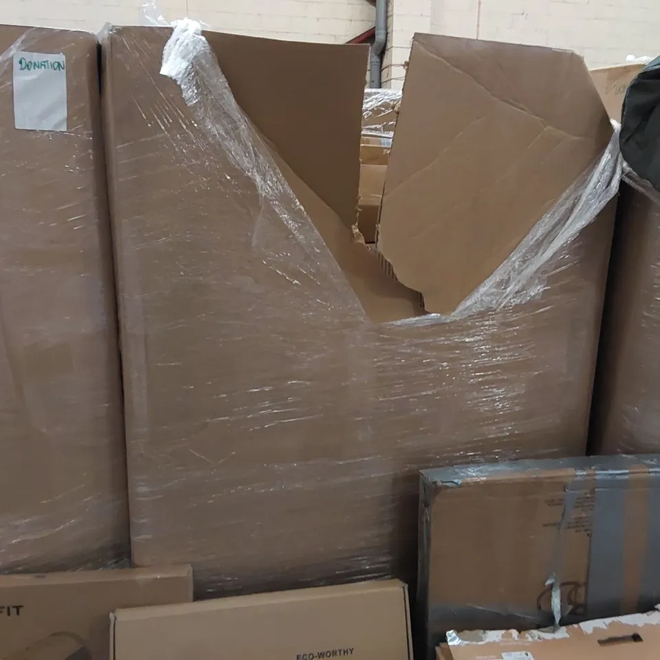 PALLET OF ASSORTED ITEMS INCLUDING: COFFEE TABLE, POWER STATION PORTABLE CHARGER, SCOOTER, PORTABLE PET CRATE 