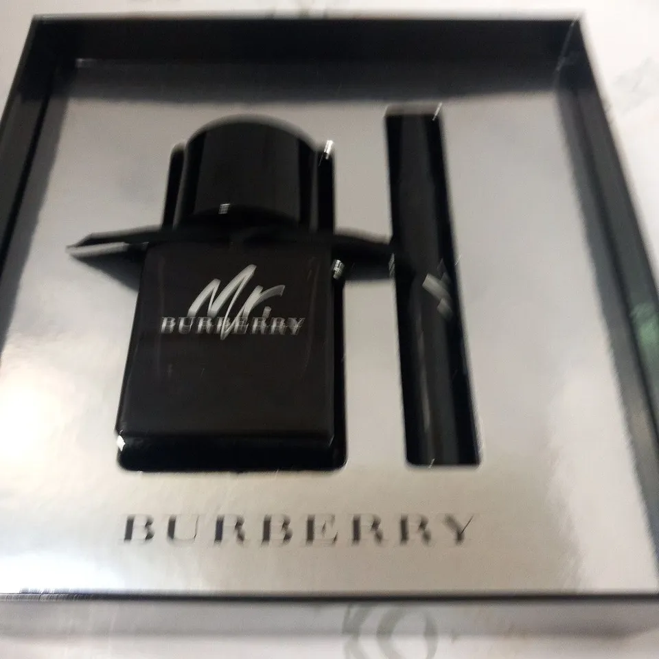 BOXED BURBERRY MR. BURBERRY EAU DE PARFUM GIFT SET
